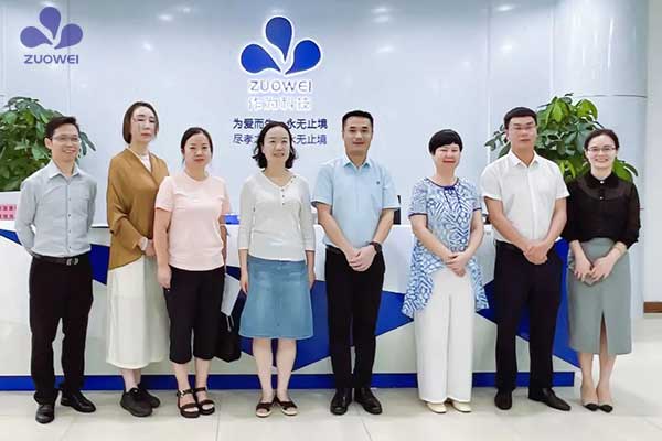 热烈欢迎贵州省六盘水市六枝特区领导一行莅临深圳作为科技参观考察