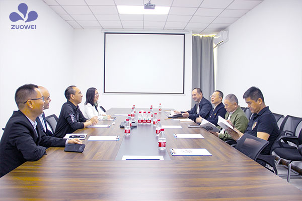 热烈欢迎北京市朝阳区养老服务行业协会领导莅临深圳作为科技参观指导