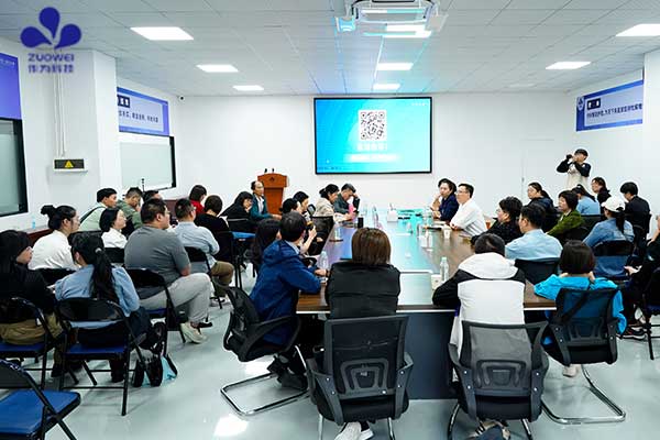 浙江省家政服务业高级经营管理者代表团莅临作为科技,共探AI赋能养老服务新路径 浙江省家政服务业高级经营管理者代表团莅临作为科技,共探AI赋能养老服务新路径