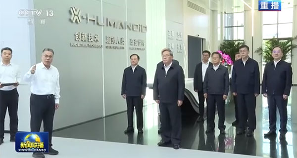 李强总理调研新质生产力,作为科技以智能护理机器人赋能“人工智能+”行动 李强总理调研新质生产力,作为科技以智能护理机器人赋能“人工智能+”行动